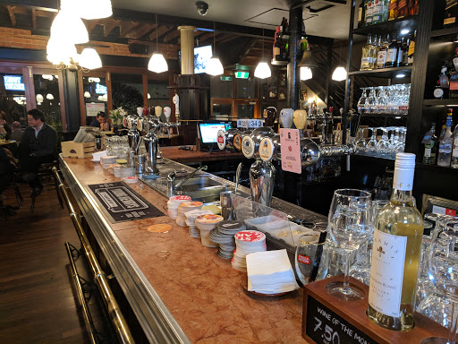 Drinking places in Adelaide