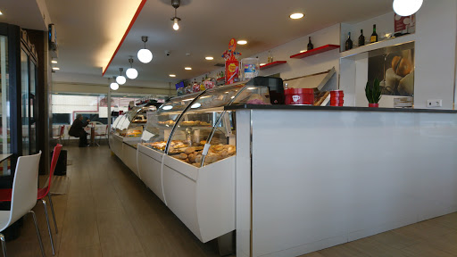 Padaria Pastelaria Veiga loja 16 no Leça da Palmeira, Porto