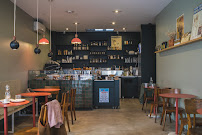 Atmosphère du Restaurant Le Local café boutique à Saint-Jean-de-Luz - n°8