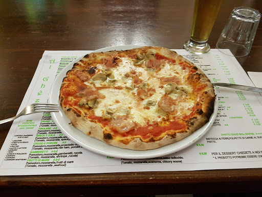 Bar Pizzeria Al Ghezz in Mandello del Lario, Provincia di Lecco
