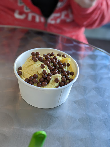 Ice Cream Shop «Glace Artisan Ice Cream», reviews and photos, 4960 Main St, Kansas City, MO 64112, USA