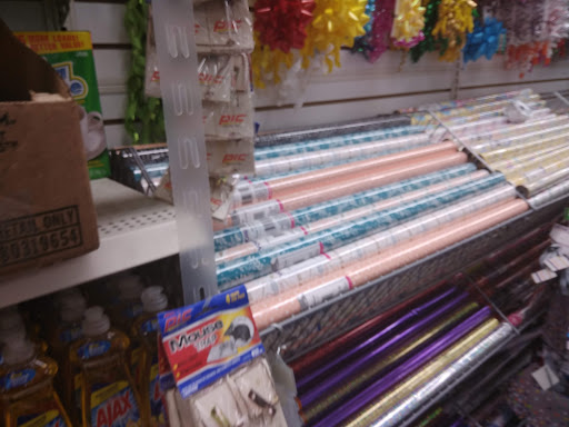 Dollar Store «Dollar Tree», reviews and photos, 12533 Olive Blvd, Creve Coeur, MO 63141, USA