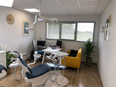 Dr Mikaël ROQUE, Chirurgien-dentiste Moulon à Moulon