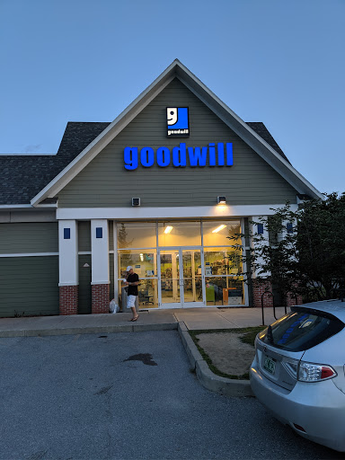 Thrift Store «Goodwill Store & Donation Center», reviews and photos, 1080 Shelburne Rd, South Burlington, VT 05403, USA