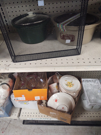 Thrift Store «Waterfront Rescue Mission Thrift Store», reviews and photos