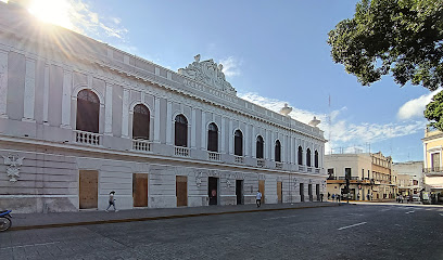 Ateneo peninsular