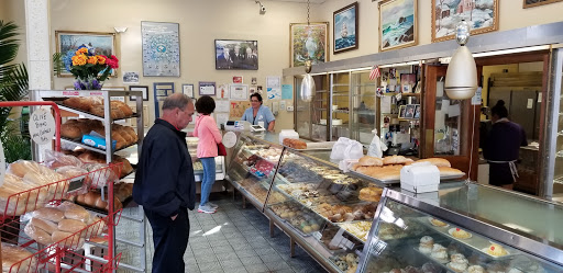 Bakery «Antoines Pastry Shop», reviews and photos, 317 Watertown St, Newton, MA 02458, USA