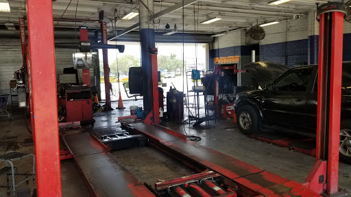 Auto Repair Shop «Sears Auto Center», reviews and photos, 532 E Sunrise Blvd, Fort Lauderdale, FL 33304, USA