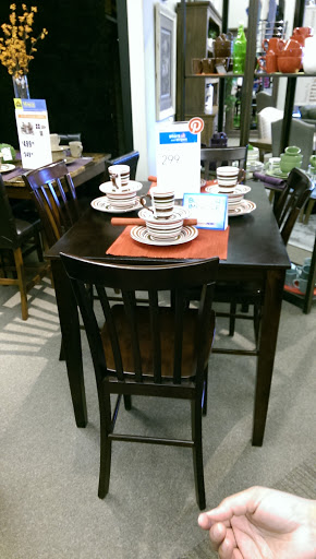Furniture Store «Ashley HomeStore», reviews and photos, 905 Perimeter Dr, Schaumburg, IL 60173, USA