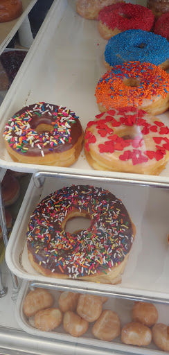 Donut Shop «Real Donuts», reviews and photos, 2100 E Lake Mead Blvd # C, North Las Vegas, NV 89030, USA