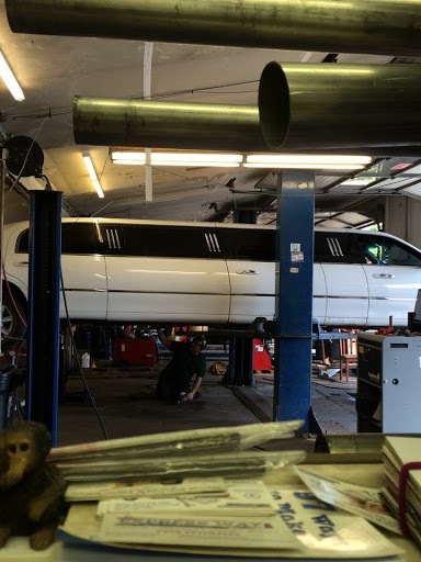 Auto Repair Shop «Neptune Auto Care», reviews and photos, 11 Vernon Ave, Mastic, NY 11950, USA