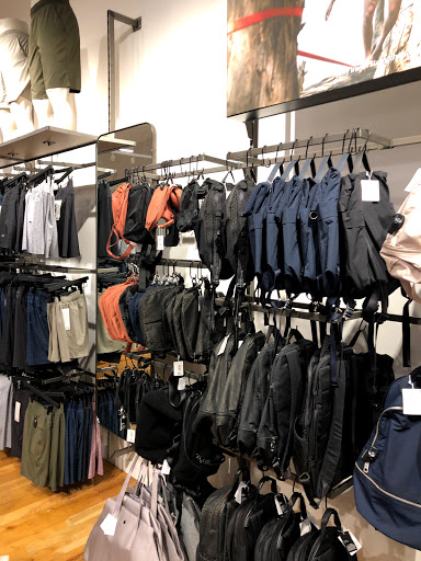 Sportswear Store «lululemon», reviews and photos, 1304 Burlingame Ave, Burlingame, CA 94010, USA