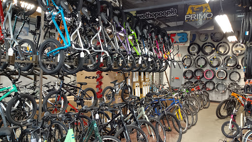 Bicycle Store «Gresham Bicycle Center», reviews and photos, 567 NE 8th St, Gresham, OR 97030, USA