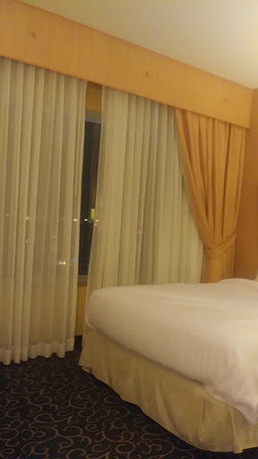 Hotel «Embassy Suites by Hilton Hampton Hotel Convention Center & Spa», reviews and photos, 1700 Coliseum Dr, Hampton, VA 23666, USA