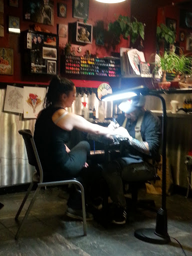 Tattoo Shop «Visible Ink Tattoo Studio», reviews and photos, 689 Broadway, Malden, MA 02148, USA