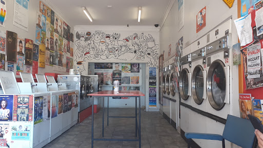 Melbourne Street Laundromat
