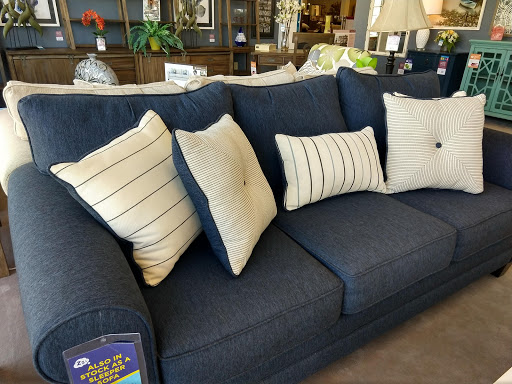 Furniture Store «Raymour & Flanigan Furniture and Mattress Store», reviews and photos, 85 Viewmont Mall, Scranton, PA 18508, USA