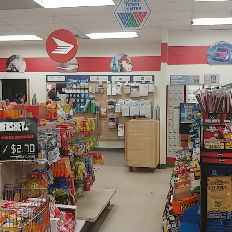 Brandee's Corner Store: Smoke , Vape and Bong shop