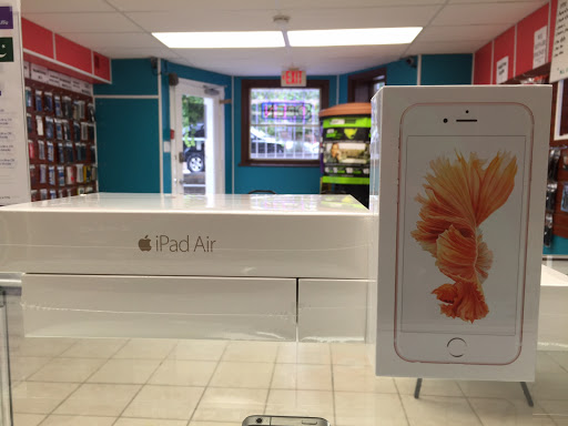 Cell Phone Store «DMV Unlocked Wireless», reviews and photos, 7054 Spring Garden Dr, Springfield, VA 22150, USA