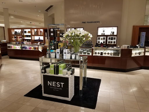 Department Store «Saks Fifth Avenue», reviews and photos, 101 W 5th St, Cincinnati, OH 45202, USA