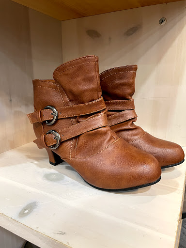 Thrift Store «Missions Thrift Store», reviews and photos, 2721 E Millbrook Rd, Raleigh, NC 27604, USA