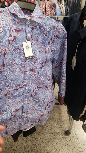 Clothing Store «Ross Dress for Less», reviews and photos, 350 W Army Trail Rd, Bloomingdale, IL 60108, USA