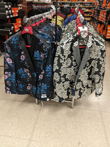 Clothing Store «K&G Fashion Superstore», reviews and photos, 908 Morse Rd, Columbus, OH 43229, USA