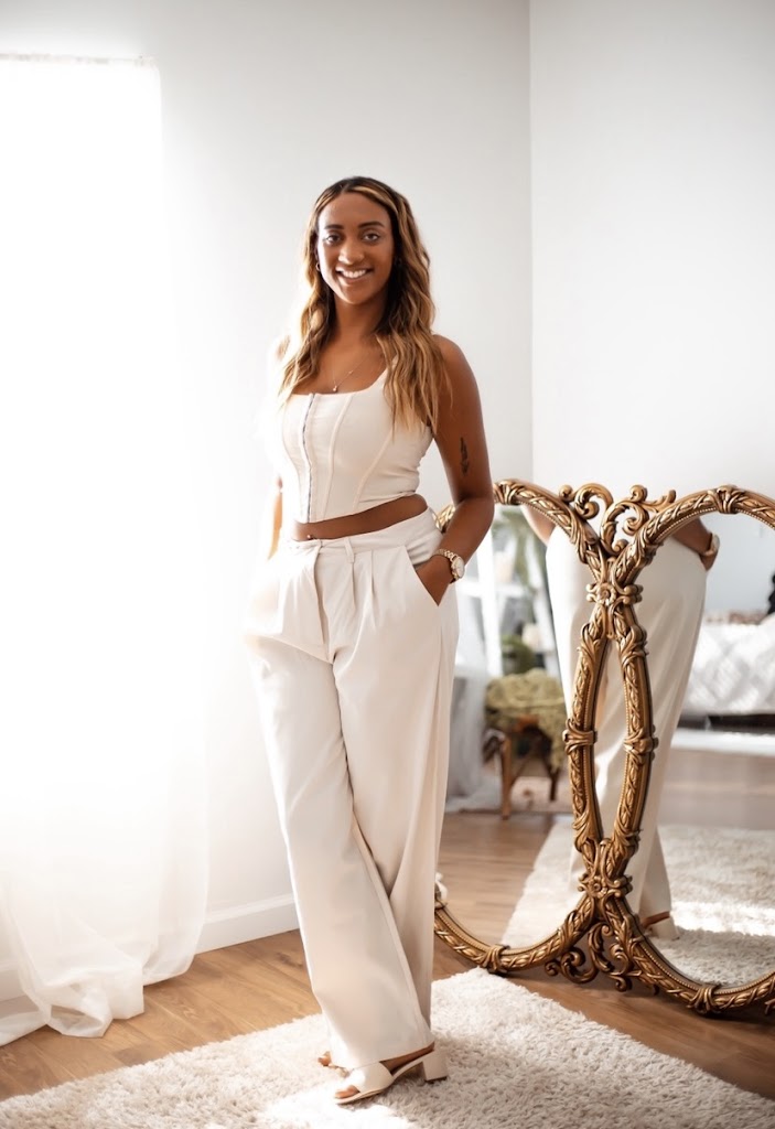 Halo Beauty Studio 37934