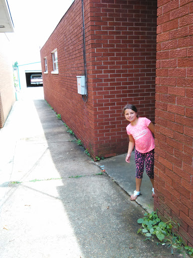 Antique Store «Downtown Antiques Mall», reviews and photos, 1 Court Square, West Plains, MO 65775, USA