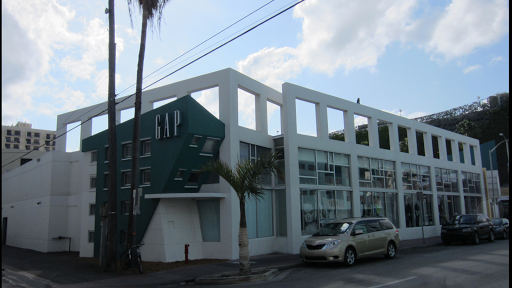 Clothing Store «Gap», reviews and photos, 673 Collins Ave, Miami Beach, FL 33139, USA