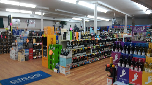 Liquor Store «Bristol Liquor Outlet», reviews and photos, 15 Memorial Blvd, Bristol, CT 06010, USA