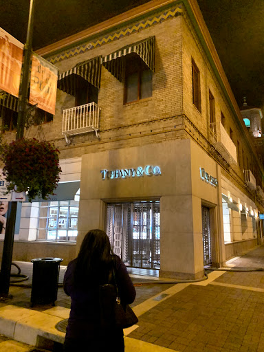 Jewelry Store «Tiffany & Co.», reviews and photos, 301 Nichols Rd, Kansas City, MO 64112, USA