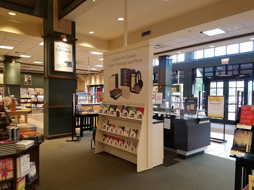 Book Store «Barnes & Noble», reviews and photos, 7881 Edinger Ave, Huntington Beach, CA 92647, USA