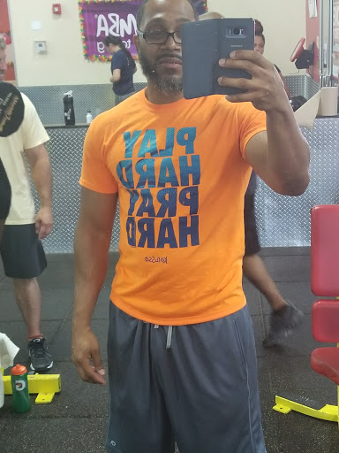 Gym «Retro Fitness - Glendale», reviews and photos, 65-45 Otto Rd, Queens, NY 11385, USA