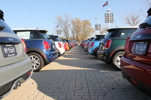 Car Dealer «MINI of Orland Park», reviews and photos, 11030 W 159th St, Orland Park, IL 60467, USA