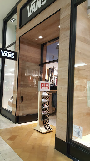 Shoe Store «Vans», reviews and photos, 625 Black Lake Blvd SW K2, Olympia, WA 98502, USA