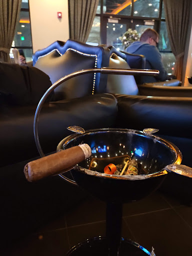Cigar Shop «The Cigar Lounge», reviews and photos, 1710 Woodfield Rd, Schaumburg, IL 60173, USA