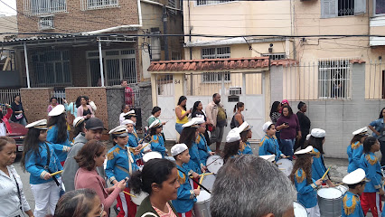 Centro Educacional Itabira_Giz Colorido Braz de Pina Rio Janeiro RJ