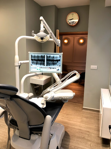 Reviews of Pimlico Dental Care in London - Dentist
