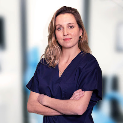 Dr Laura Vinsonneau : Gynécologue Médecin de la Reproduction - Spécialiste en fertilité - Paris