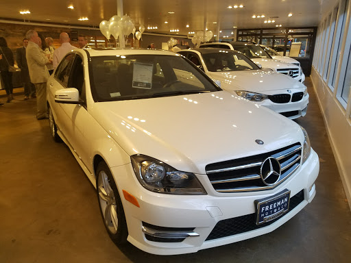 Used Car Dealer «Freeman Motor Company», reviews and photos, 7524 SW Macadam Ave, Portland, OR 97219, USA