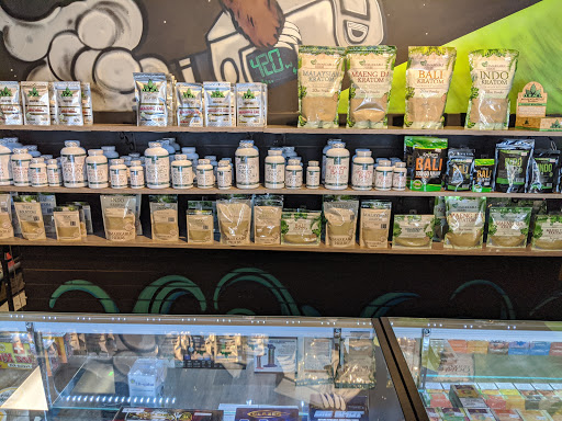 Tobacco Shop «Bear Smoke Smokeshop», reviews and photos, 1000 Marietta Hwy #400, Roswell, GA 30075, USA