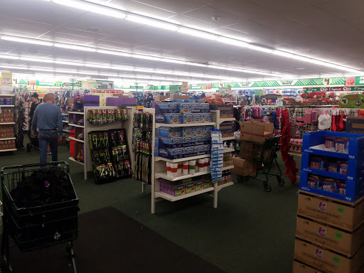 Dollar Store «Dollar Tree», reviews and photos, 971 Wayne Ave, Chambersburg, PA 17201, USA