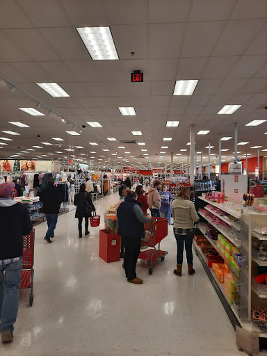 Department Store «Target», reviews and photos, 3112 Vestal Pkwy E, Vestal, NY 13850, USA