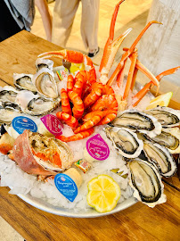Produits de la mer du Restaurant de fruits de mer Coquillages Claude Les Grandes Halles Du vieux Port à Marseille - n°9