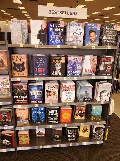 Book Store «Books-A-Million», reviews and photos, 401 W Jackson St #290, Cookeville, TN 38501, USA