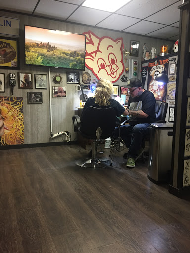 Tattoo Shop «Guerilla Tattoo», reviews and photos, 19 W King St, Shippensburg, PA 17257, USA