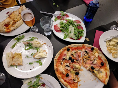 Pizzeria Italiana Vittoria - C. Afligidos, 3, 29015 Málaga, Spain