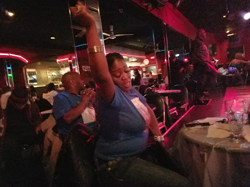 Night Club «Club Illusion», reviews and photos, 526 E Broadway, East St Louis, IL 62201, USA