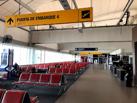 Aeropuerto Andrés Sabella